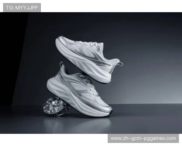 防滑缓震黑科技:竞技级足球鞋垫研发全揭秘 防滑缓震黑科技:竞技级足球鞋垫研发全揭秘